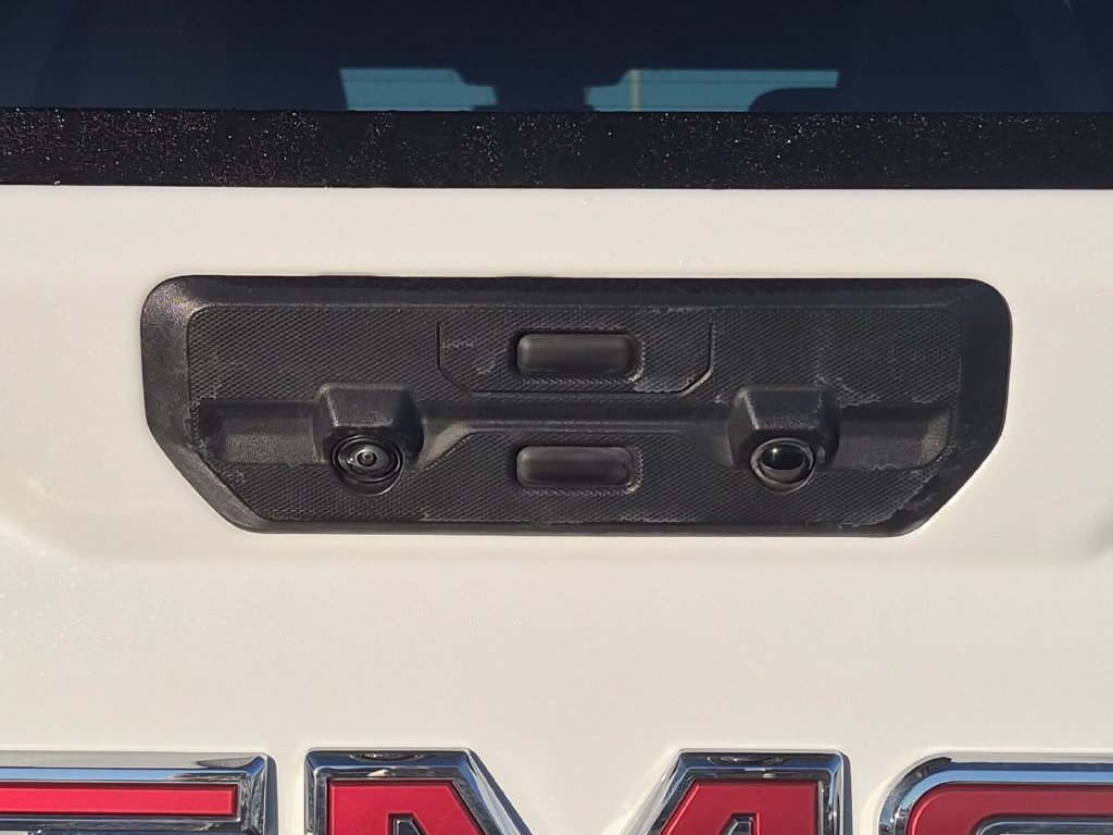 Used 2025 GMC Sierra 1500 AT4 AWD/4WD image 32