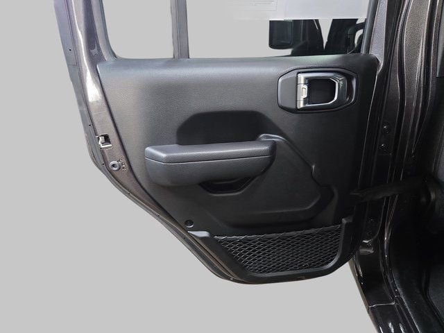 Used 2024 Jeep Wrangler Sport S image 17