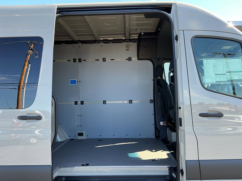 New 2026 Mercedes-Benz Sprinter 2500 image 25