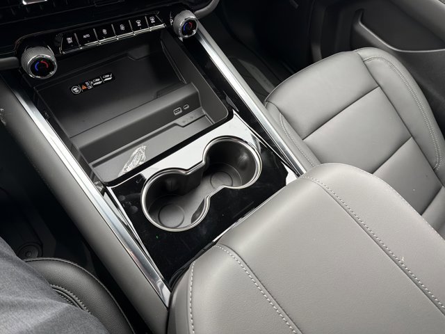 New 2026 Chevrolet Suburban LT w/ Comfort Package image 19