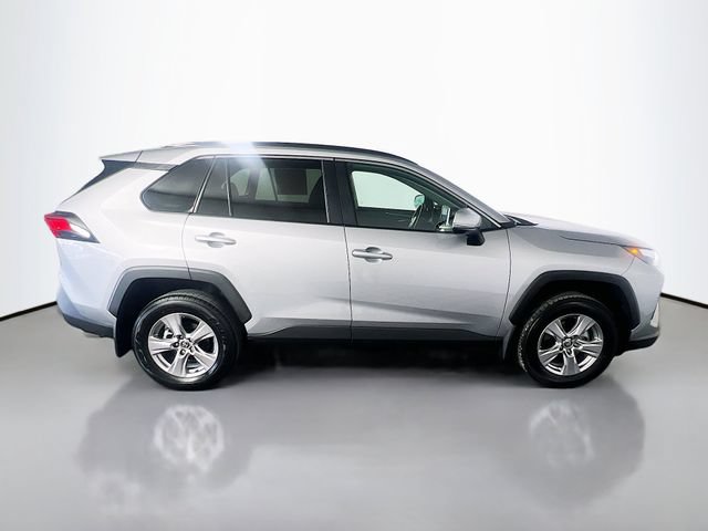 Used 2025 Toyota RAV4 XLE w/ Convenience Package FWD image 9