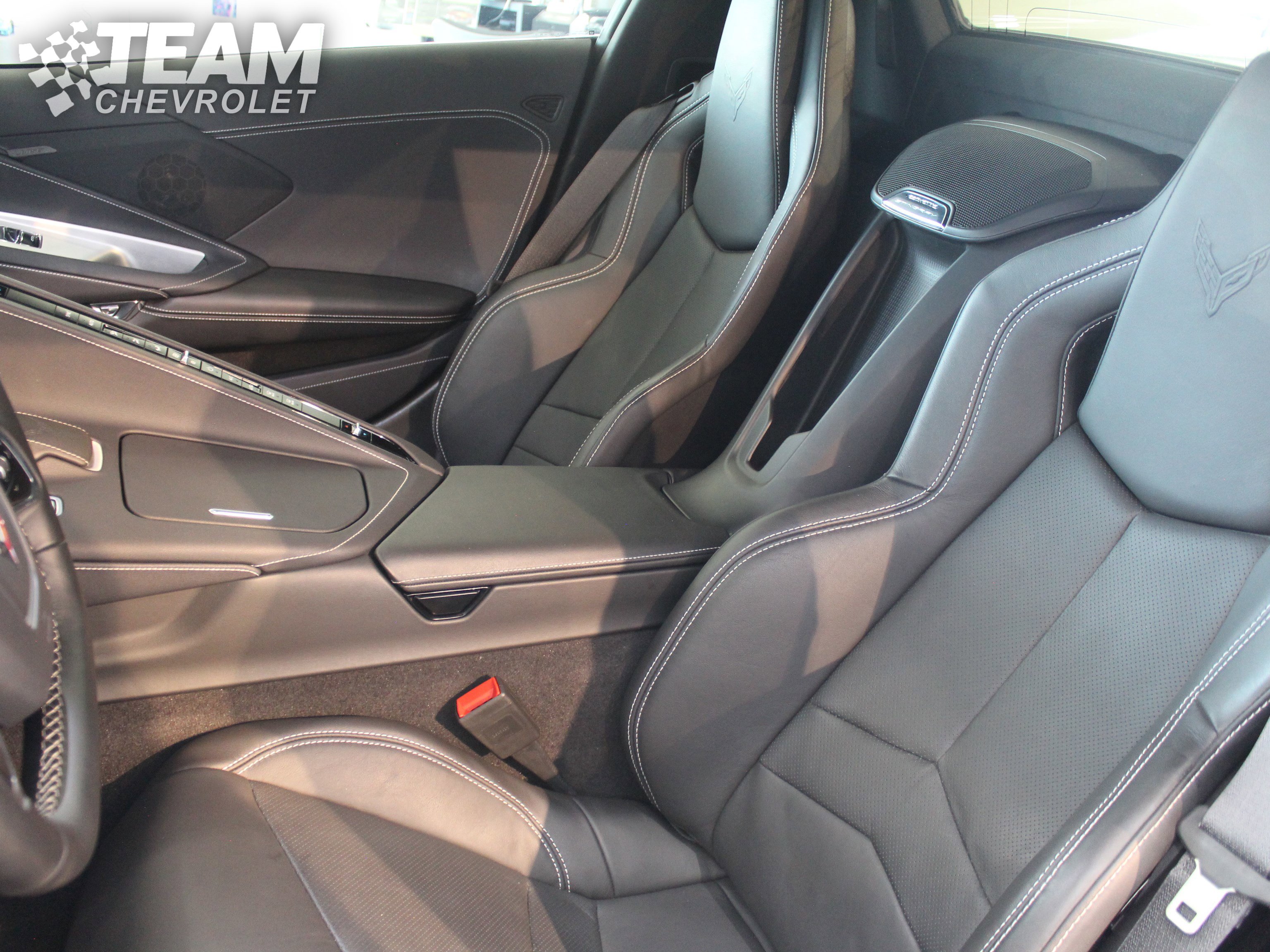 Used 2024 Chevrolet Corvette Stingray Convertible w/ 1LT RWD image 13