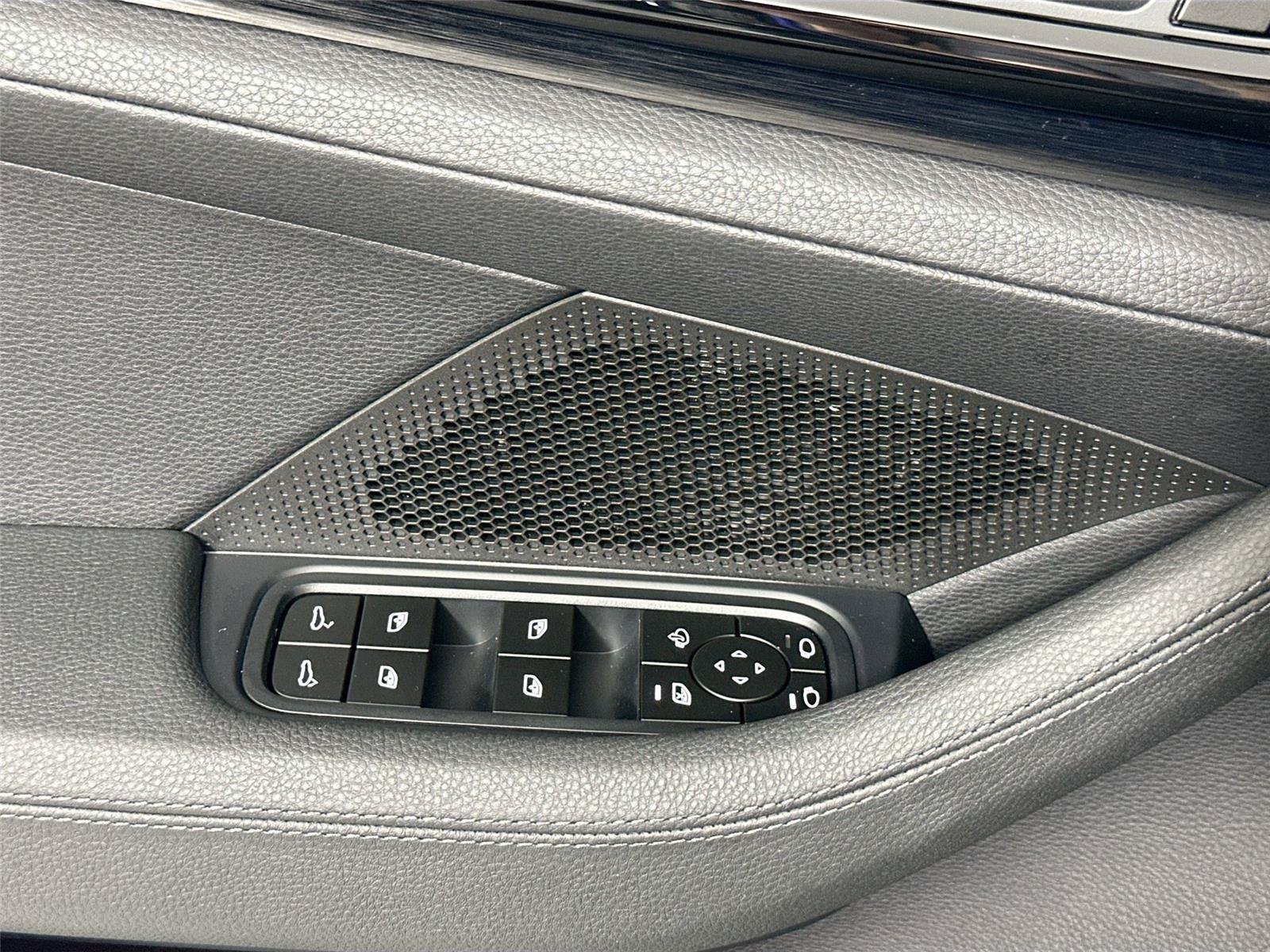 Certified 2026 Porsche Panamera 4 AWD/4WD image 31