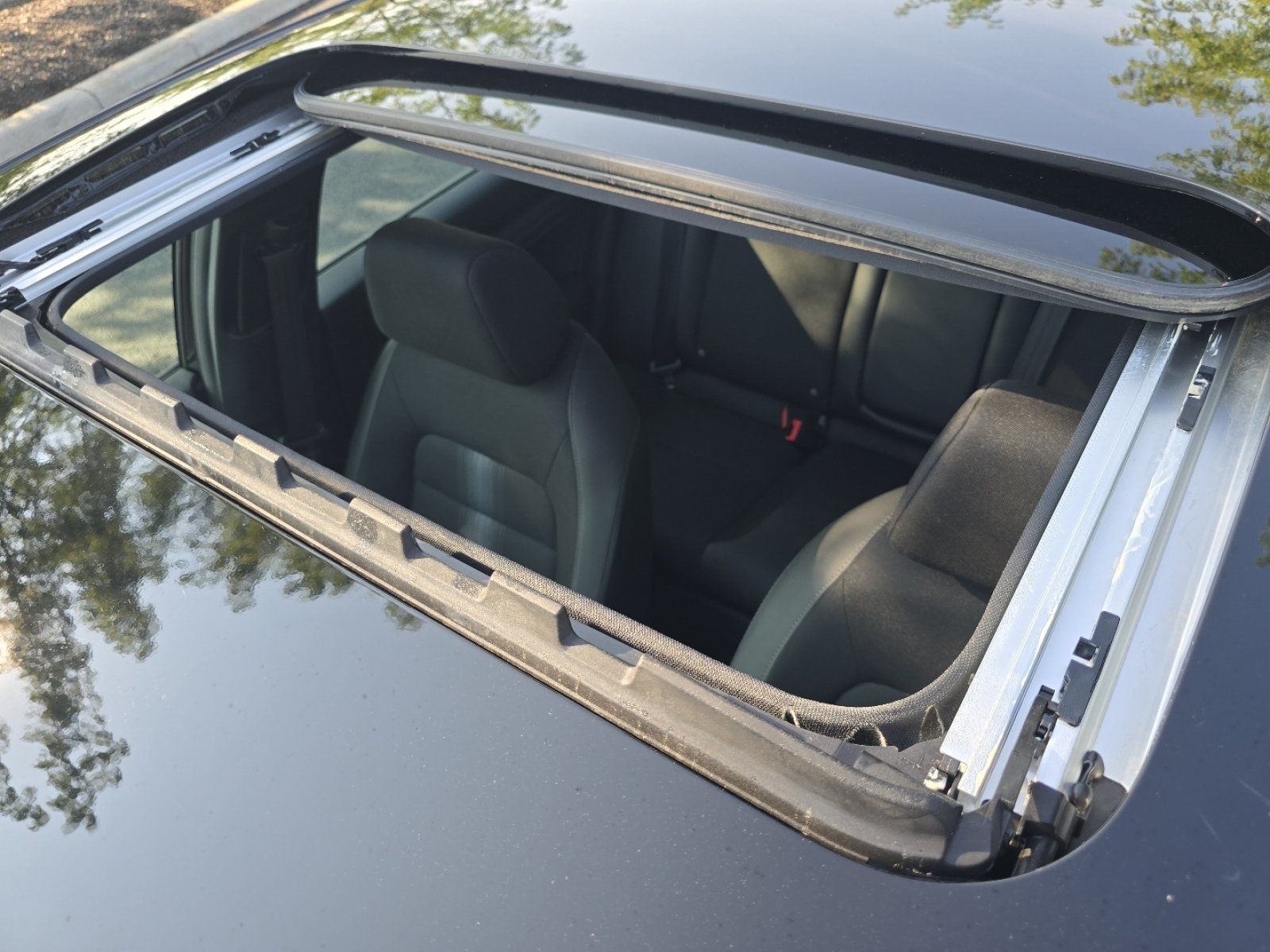 Used 2026 Honda Civic FWD Hybrid Sedan image 4