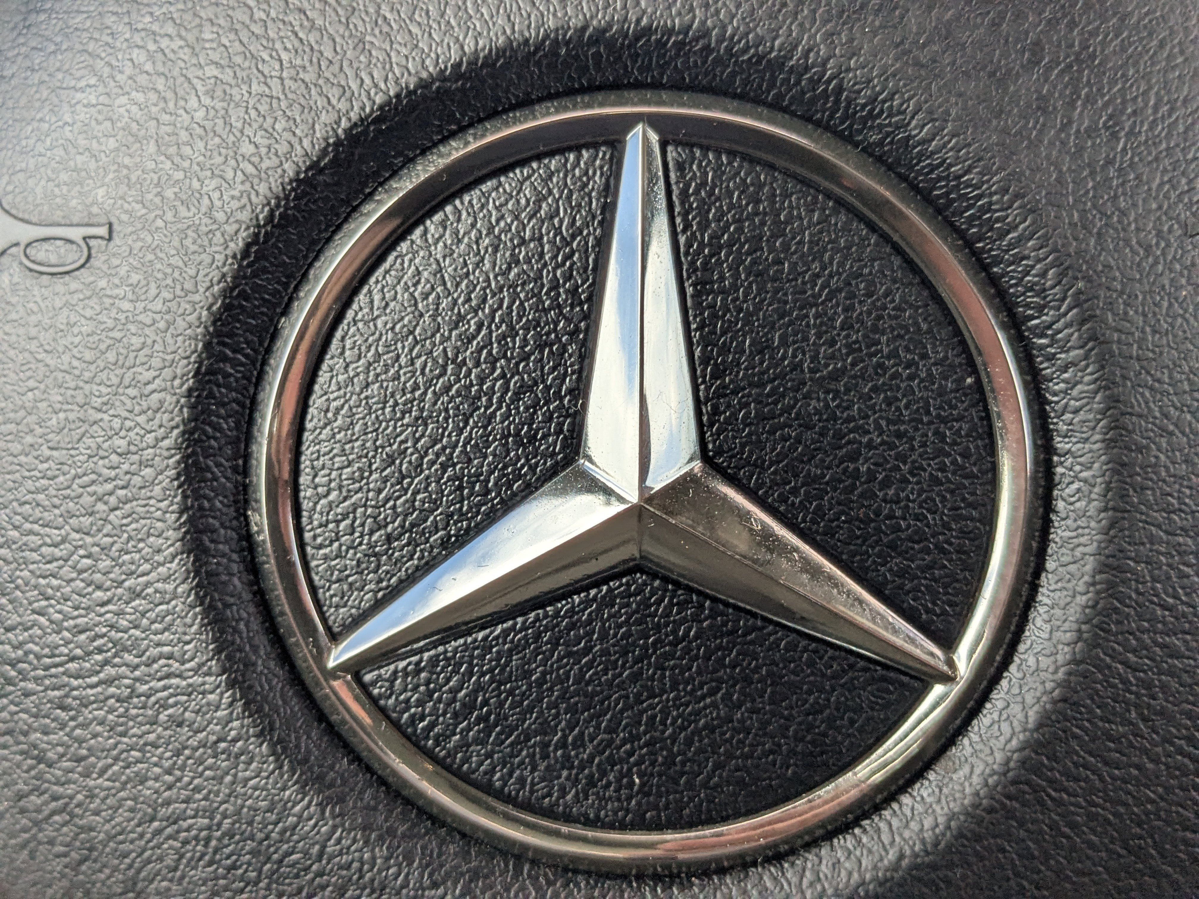 Used 2023 Mercedes-Benz GLE 350 w/ AMG Line Exterior image 36