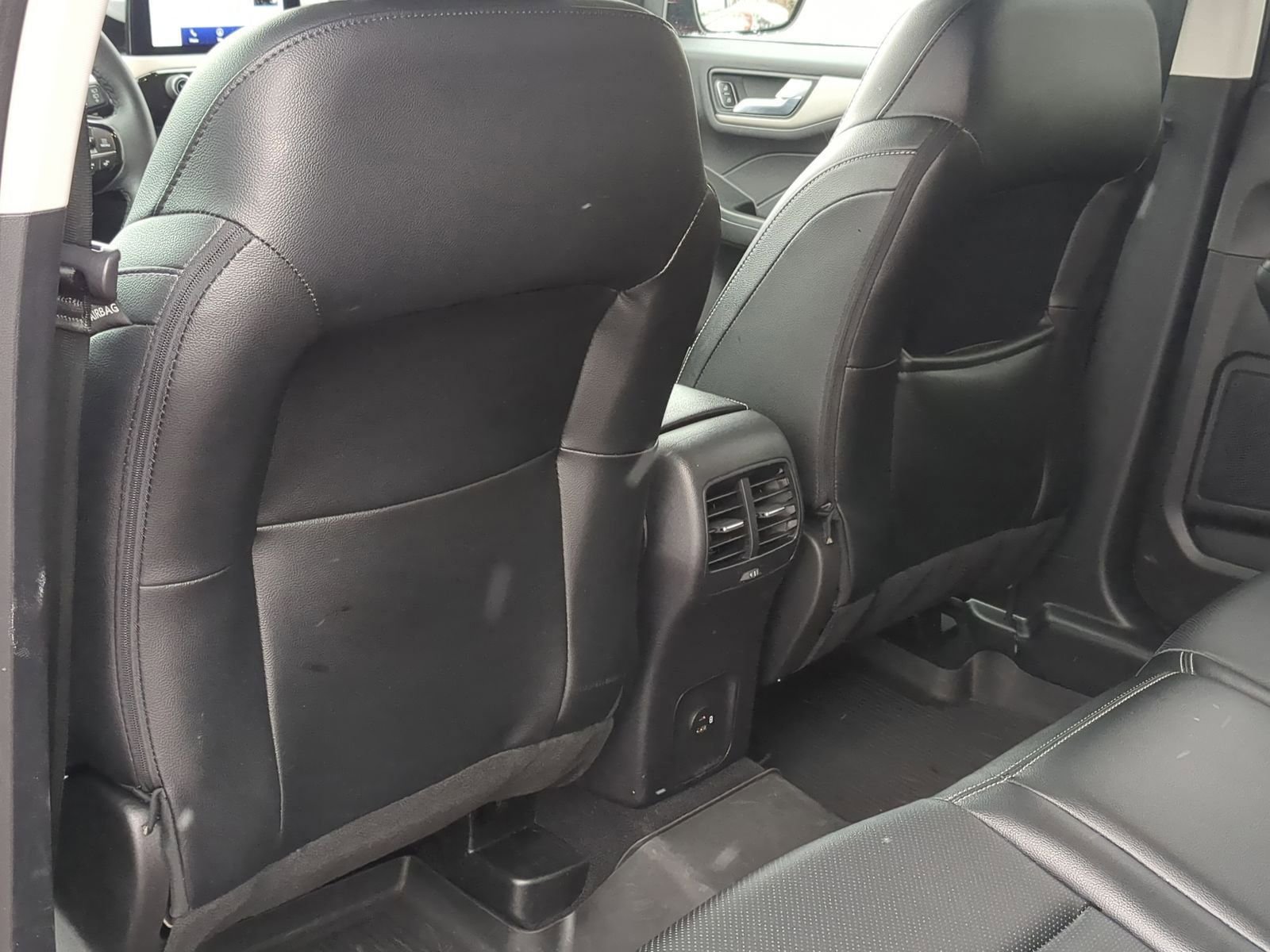 Used 2022 Ford Escape SEL image 19