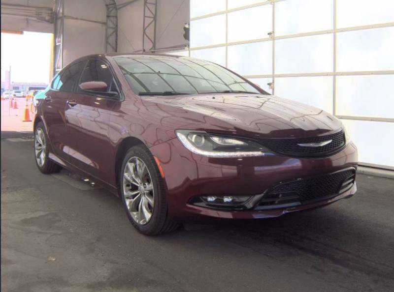Used 2015 Chrysler 200 S w/ Navigation & Sound Group I image 4