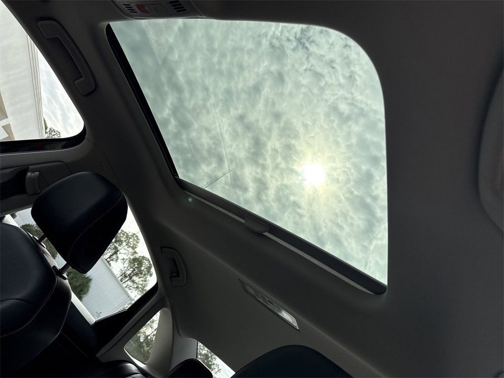 Used 2024 Volkswagen Jetta SEL image 29