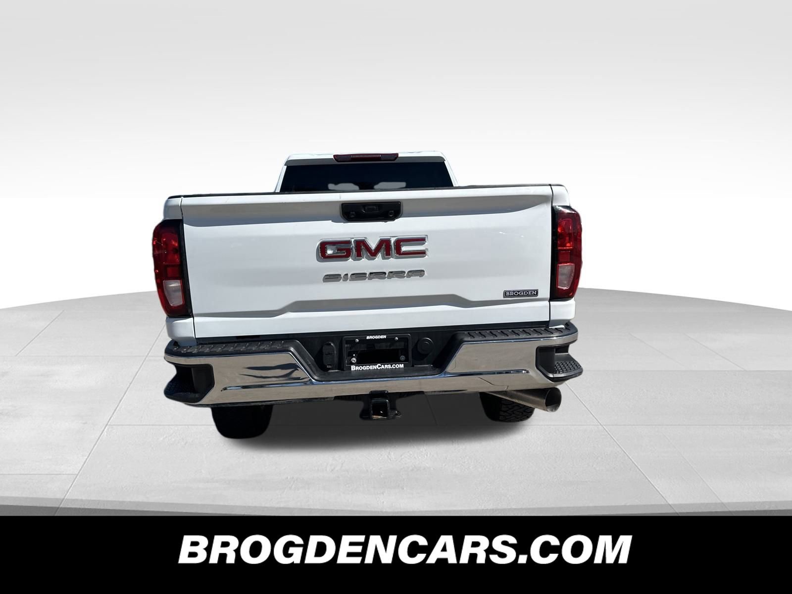 Used 2024 GMC Sierra 3500 Pro image 4
