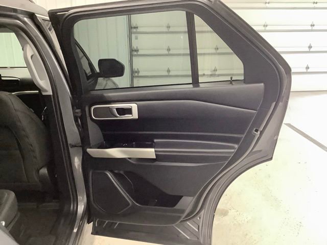 Used 2021 Ford Explorer XLT w/ Class III Trailer Tow Package image 8