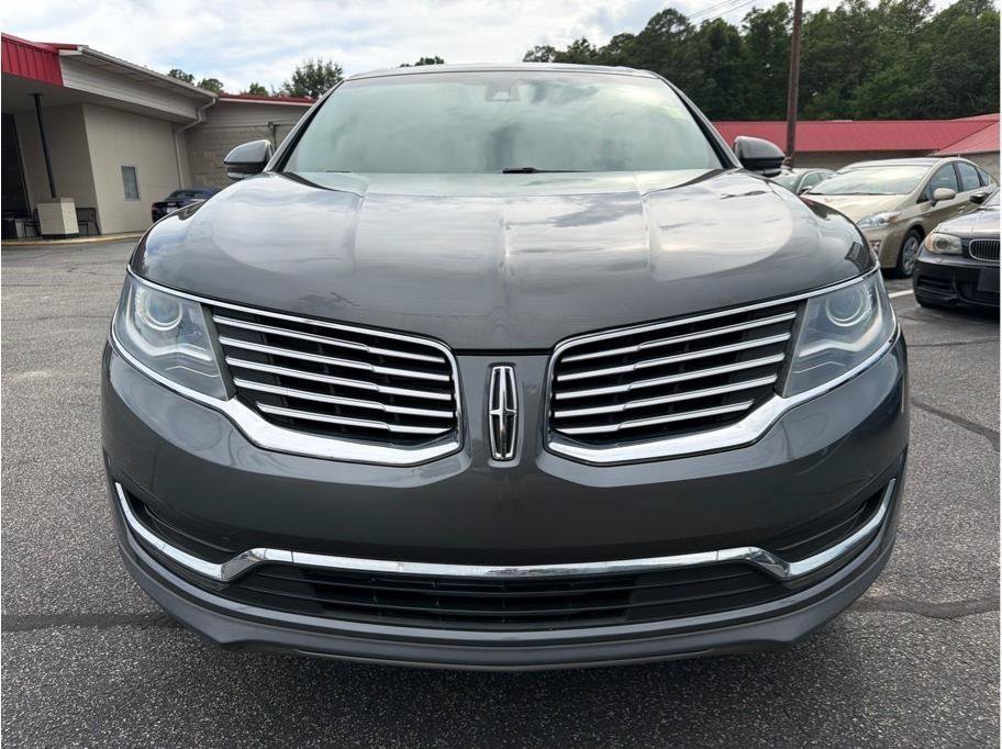 Used 2017 Lincoln MKX Reserve w/ Lincoln MKX Climate Package FWD image 2