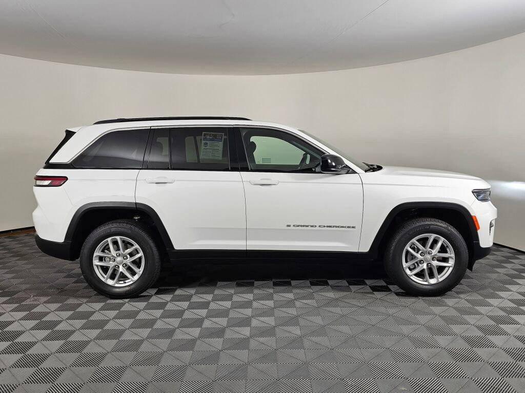 New 2025 Jeep Grand Cherokee Laredo X w/ Trailer Tow Package image 3