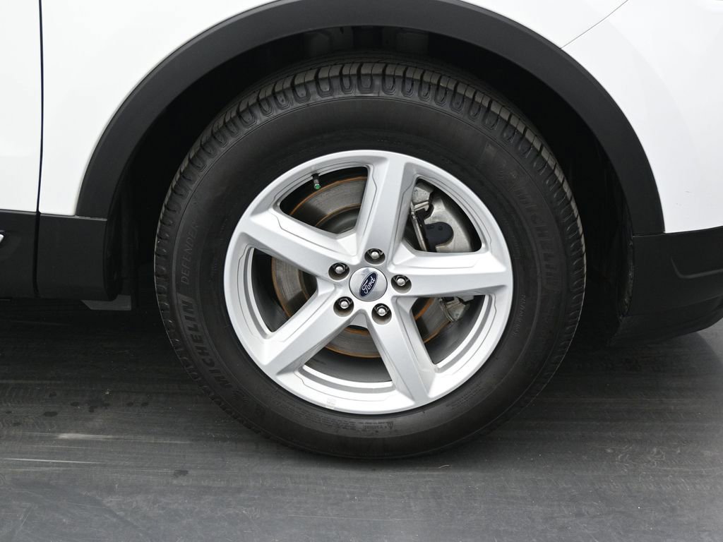 Used 2018 Ford Explorer XLT image 25