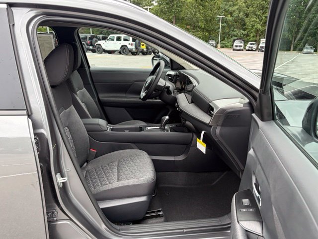New 2026 Nissan Kicks SV w/ Cold Weather Package FWD image 26