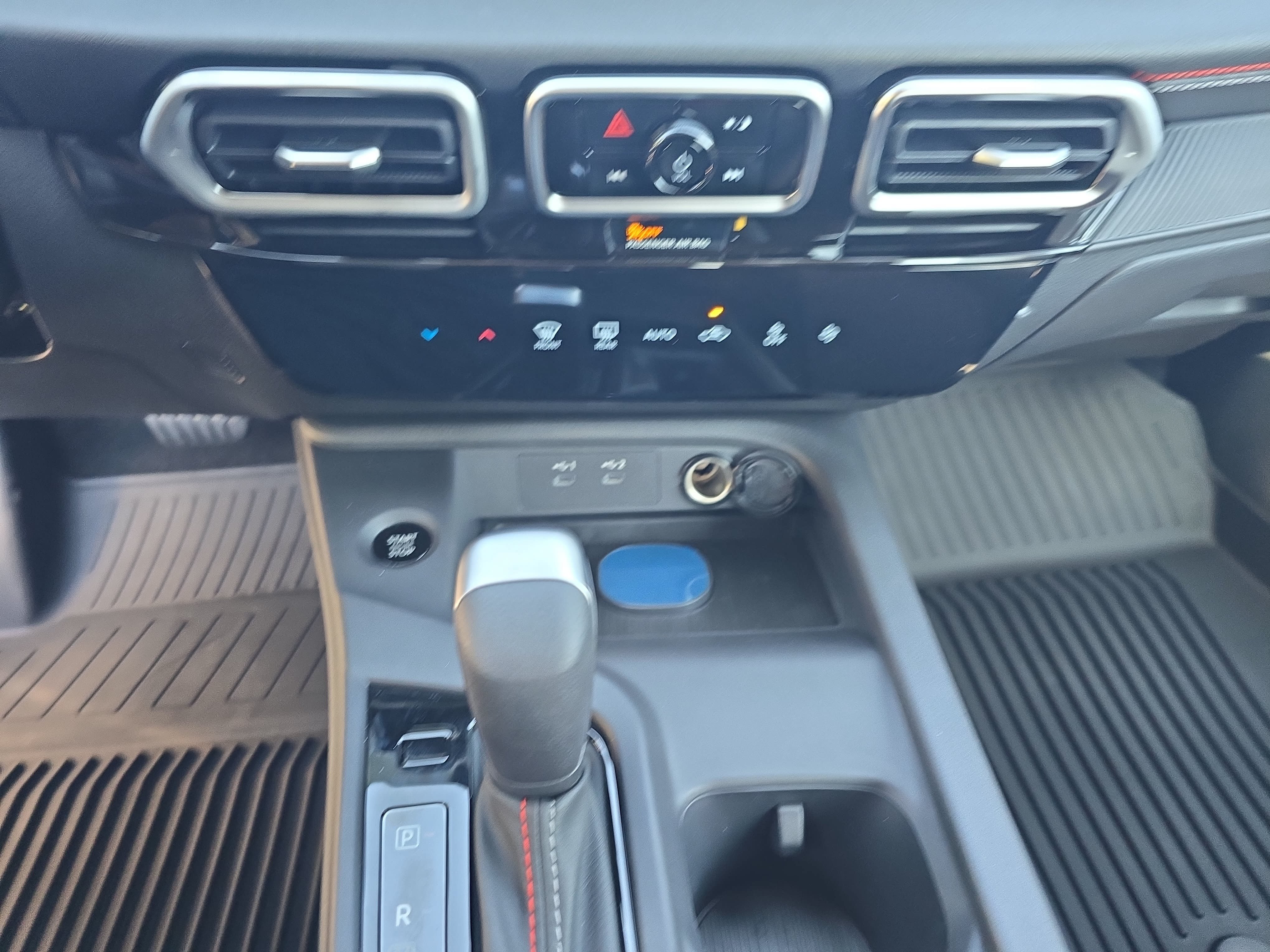 New 2027 Nissan Sentra SR w/ Floor Mat Package FWD image 23