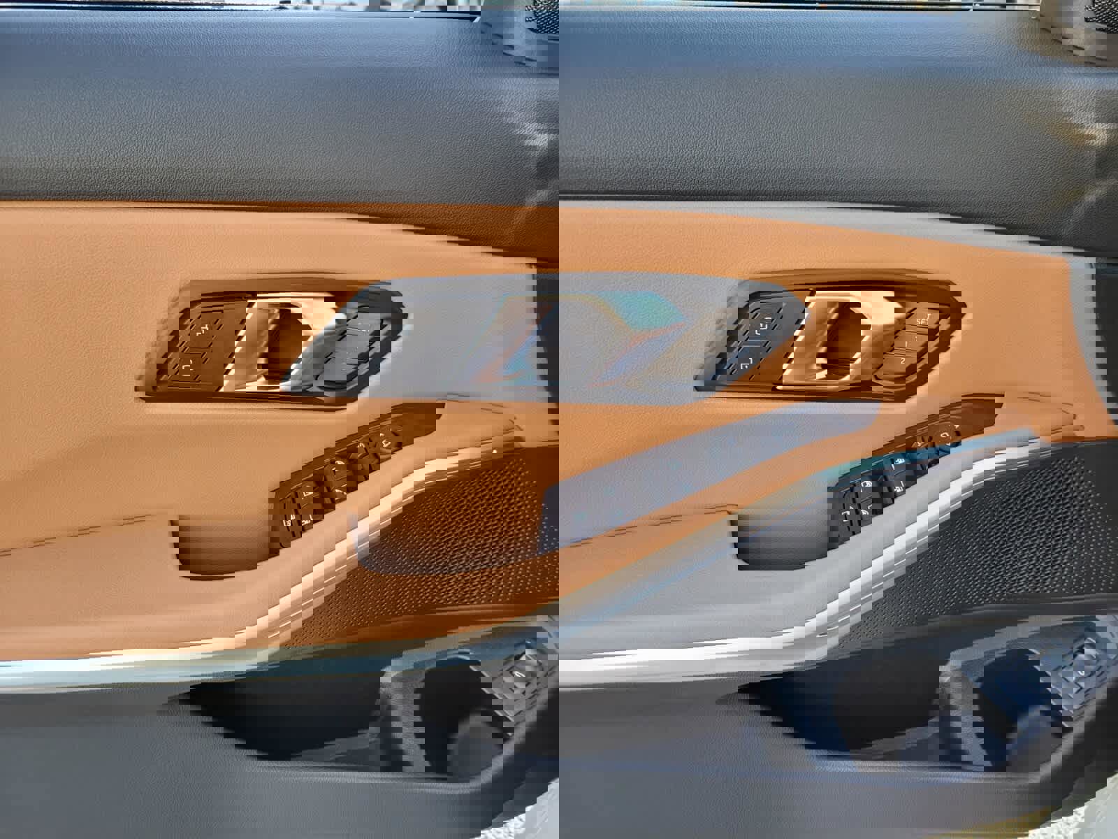 New 2025 BMW 330i 330i w/ M Sport Package image 5