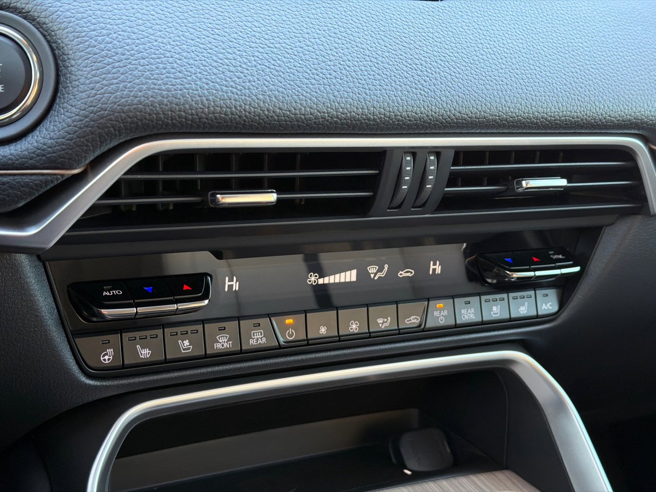 New 2026 MAZDA CX-70 3.3 Turbo w/ Preferred Package image 29