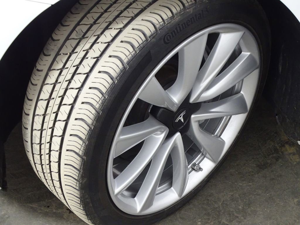 Used 2019 Tesla Model 3 Mid Range image 42