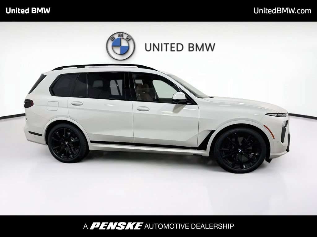 New 2027 BMW X7 xDrive40i w/ M Sport Package AWD/4WD image 4