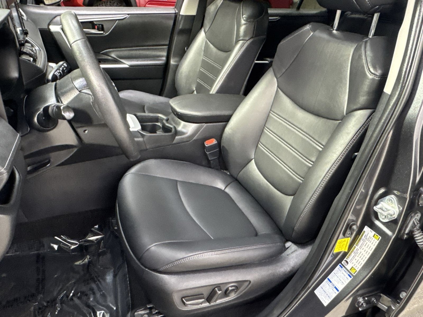 Used 2021 Toyota RAV4 XLE Premium AWD/4WD image 14