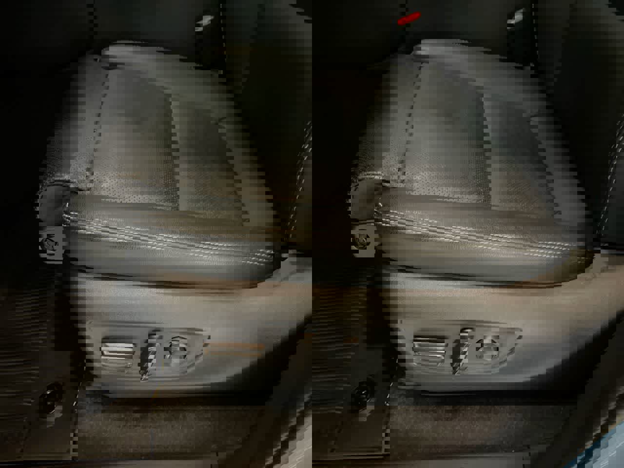 Used 2024 Toyota Land Cruiser w/ Premium Package image 12