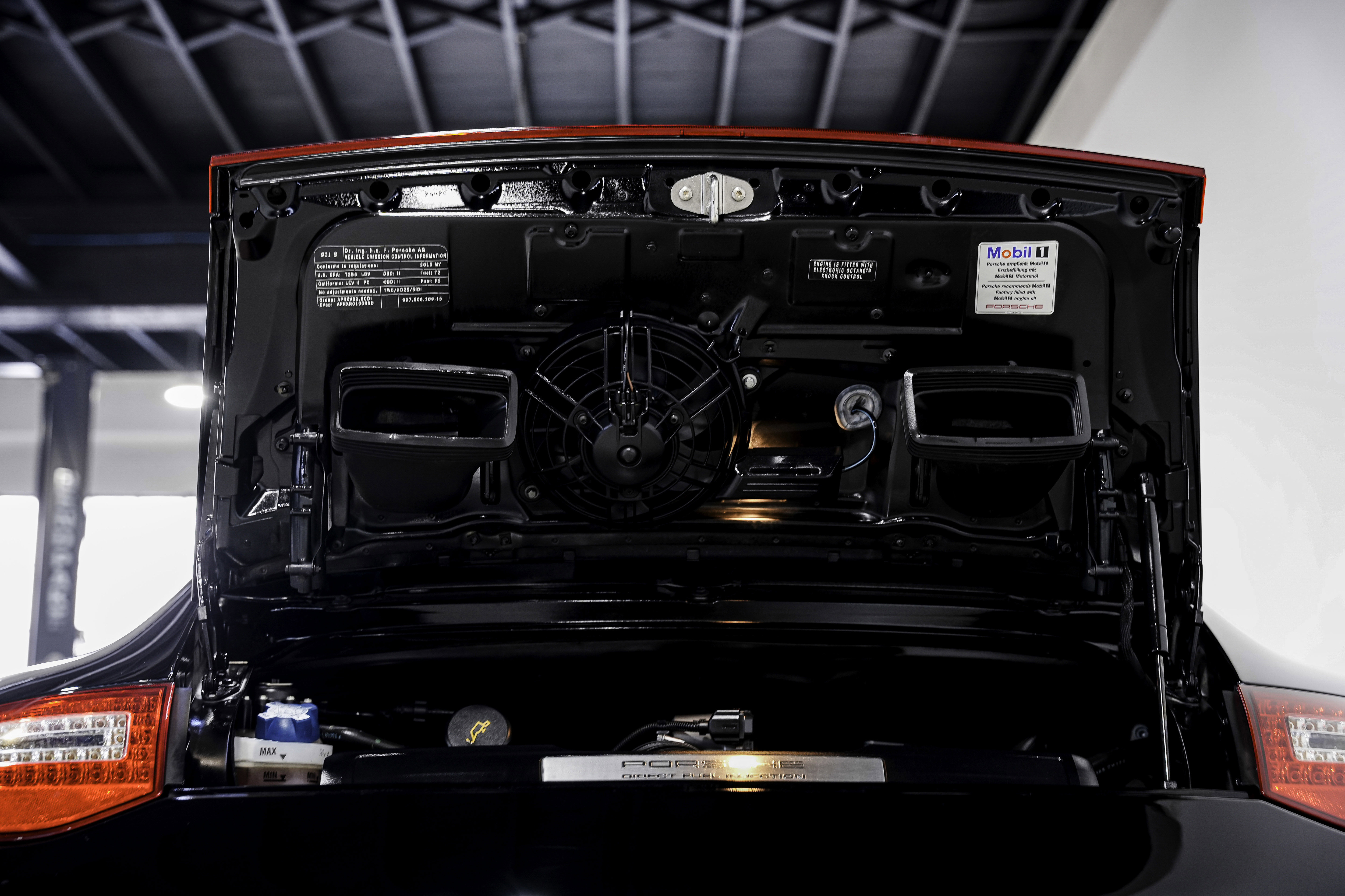 Used 2010 Porsche 911 Carrera 4S image 41