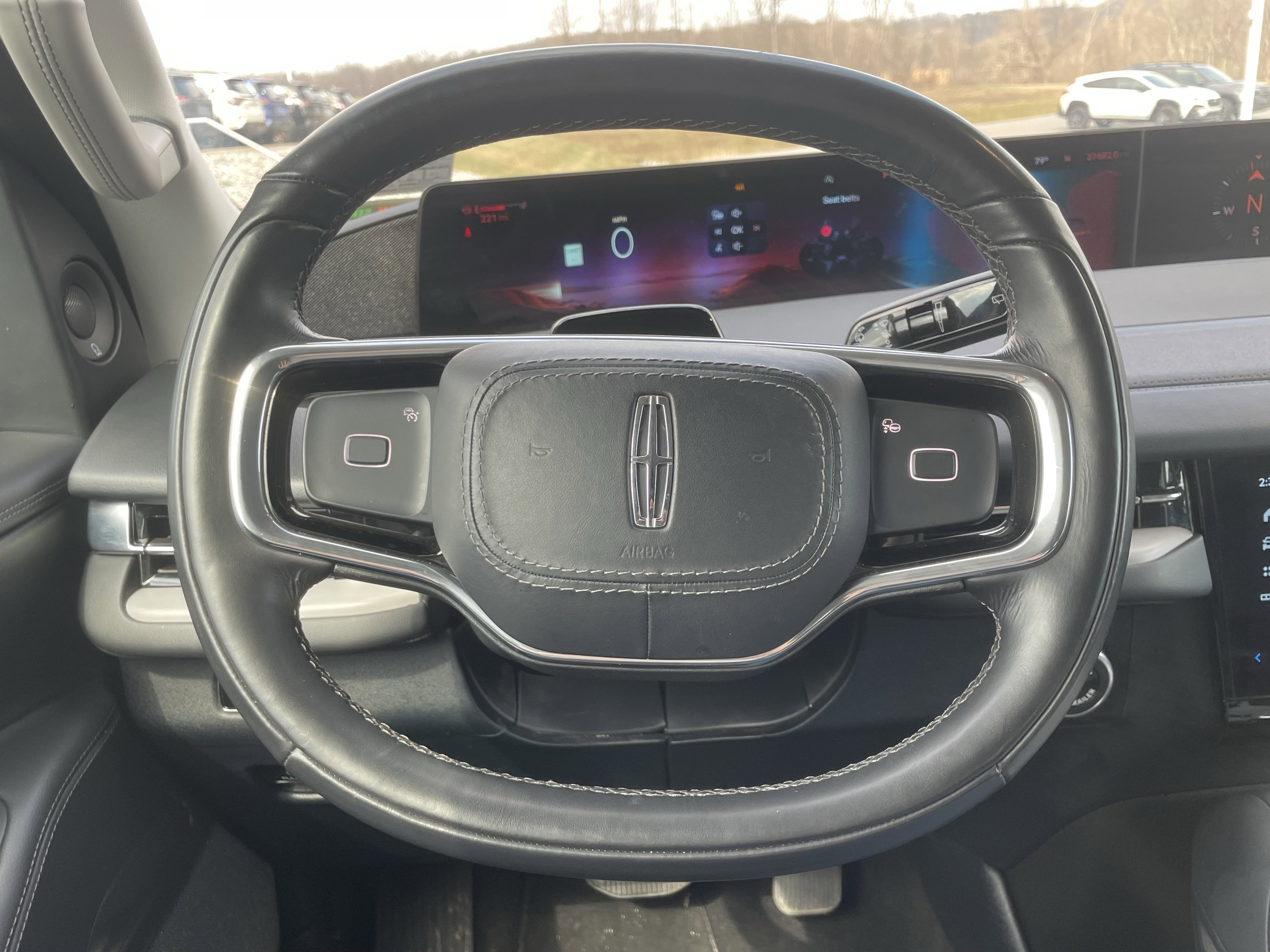 Used 2025 Lincoln Navigator Reserve image 18