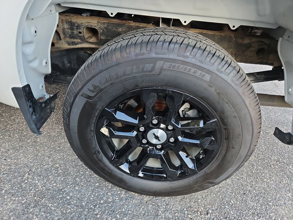 Used 2023 Chevrolet Silverado 1500 RST w/ Z71 Off-Road Package image 29