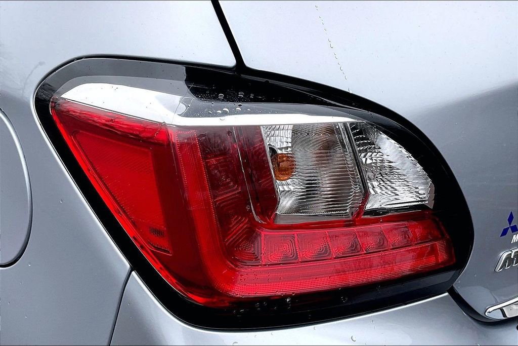 Used 2024 Mitsubishi Mirage LE image 28