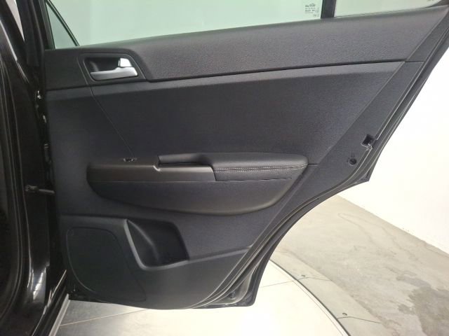 Used 2019 Kia Sportage LX image 45