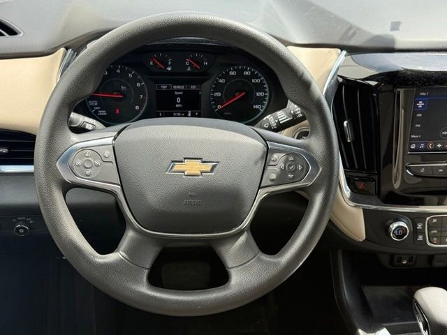 Certified 2023 Chevrolet Traverse LS FWD image 17