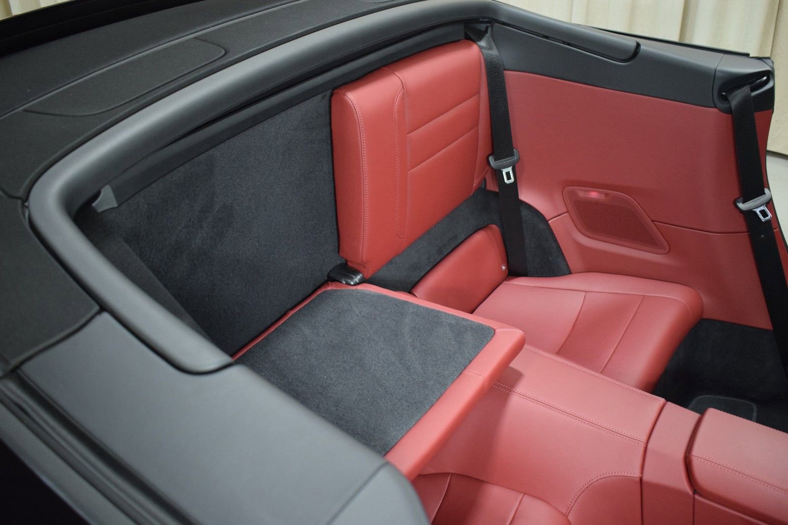 Used 2024 Porsche 911 Carrera 4S AWD/4WD image 20