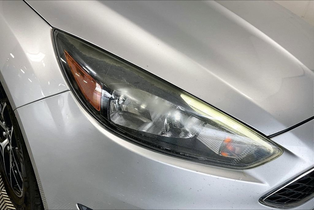 Used 2017 Ford Focus SEL image 26