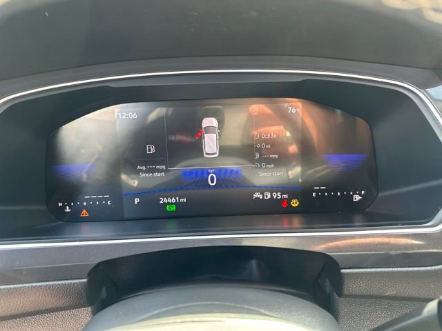 Used 2024 Volkswagen Tiguan S image 15