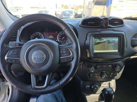 Used 2018 Jeep Renegade Limited w/ Safety & Security Group image 8