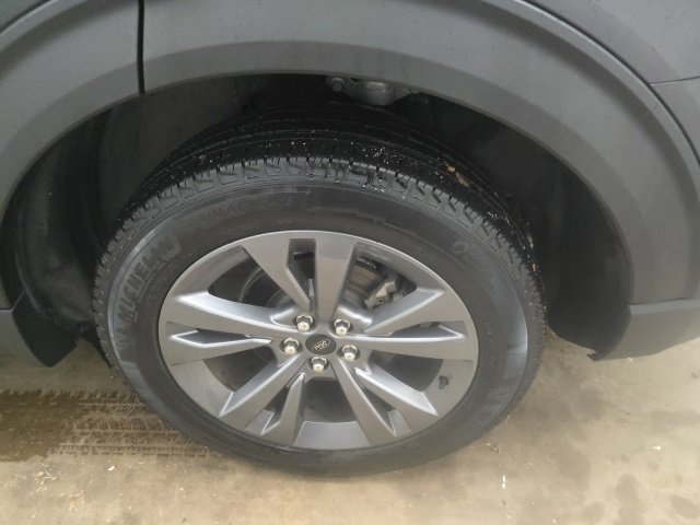 Used 2023 Ford Explorer XLT w/ Equipment Group 202A image 14