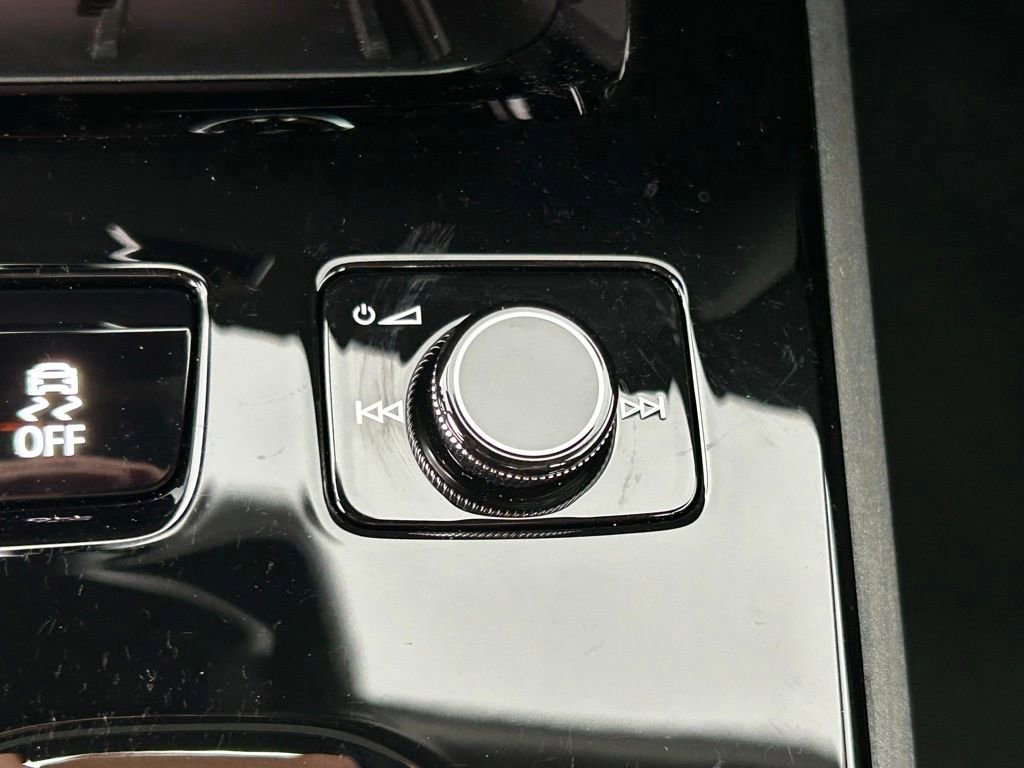 Used 2025 Audi A5 2.0T Premium Plus w/ Premium Plus AWD/4WD image 36