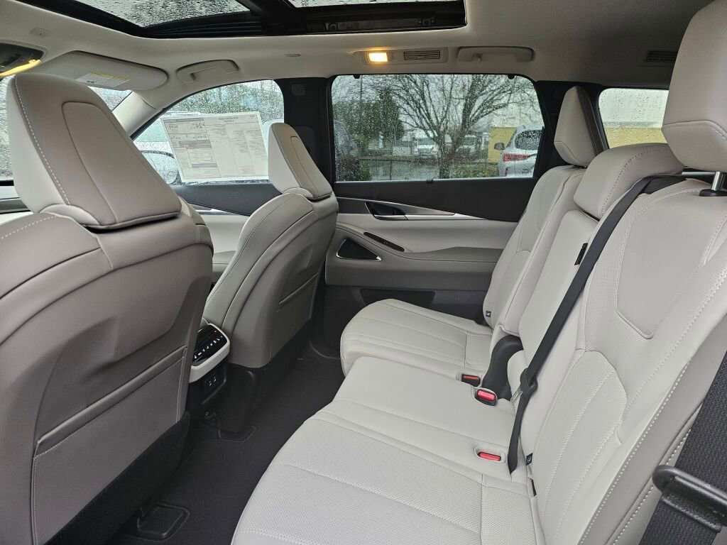 New 2026 INFINITI QX60 Luxe image 21