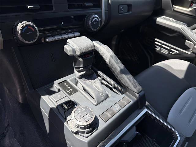 Certified 2025 Toyota Tacoma TRD Off-Road AWD/4WD image 21