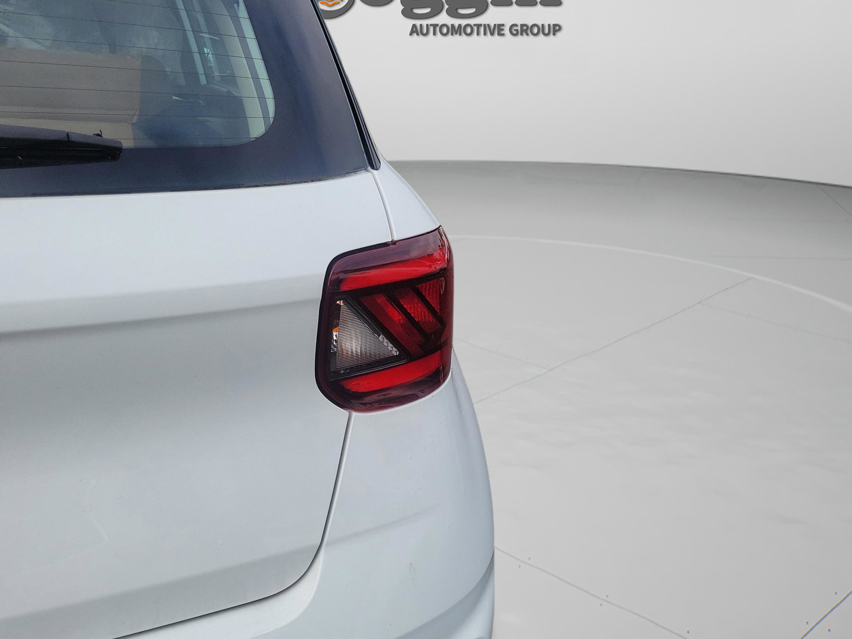 Used 2024 Hyundai Venue SEL FWD image 22