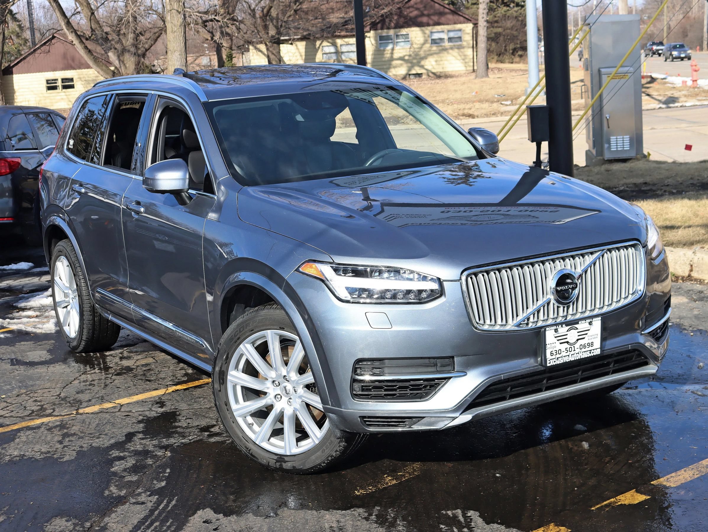 Used 2016 Volvo XC90 T8 Inscription w/ Protection Package Plus AWD/4WD image 7