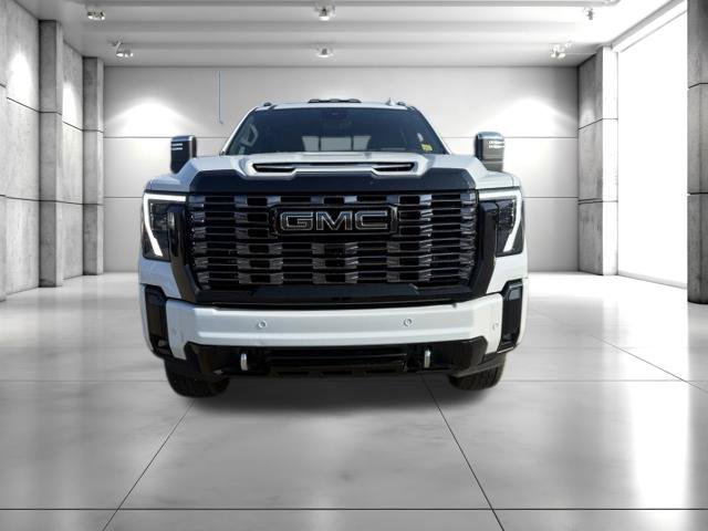 Used 2026 GMC Sierra 3500 Denali Ultimate w/ LPO, GMC Protection Package AWD/4WD image 3