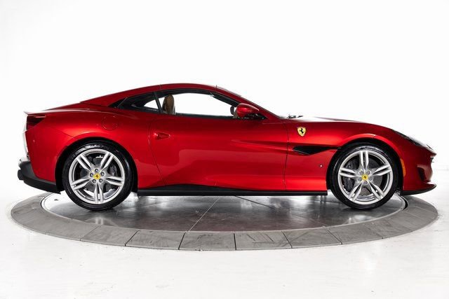Certified 2019 Ferrari Portofino image 12