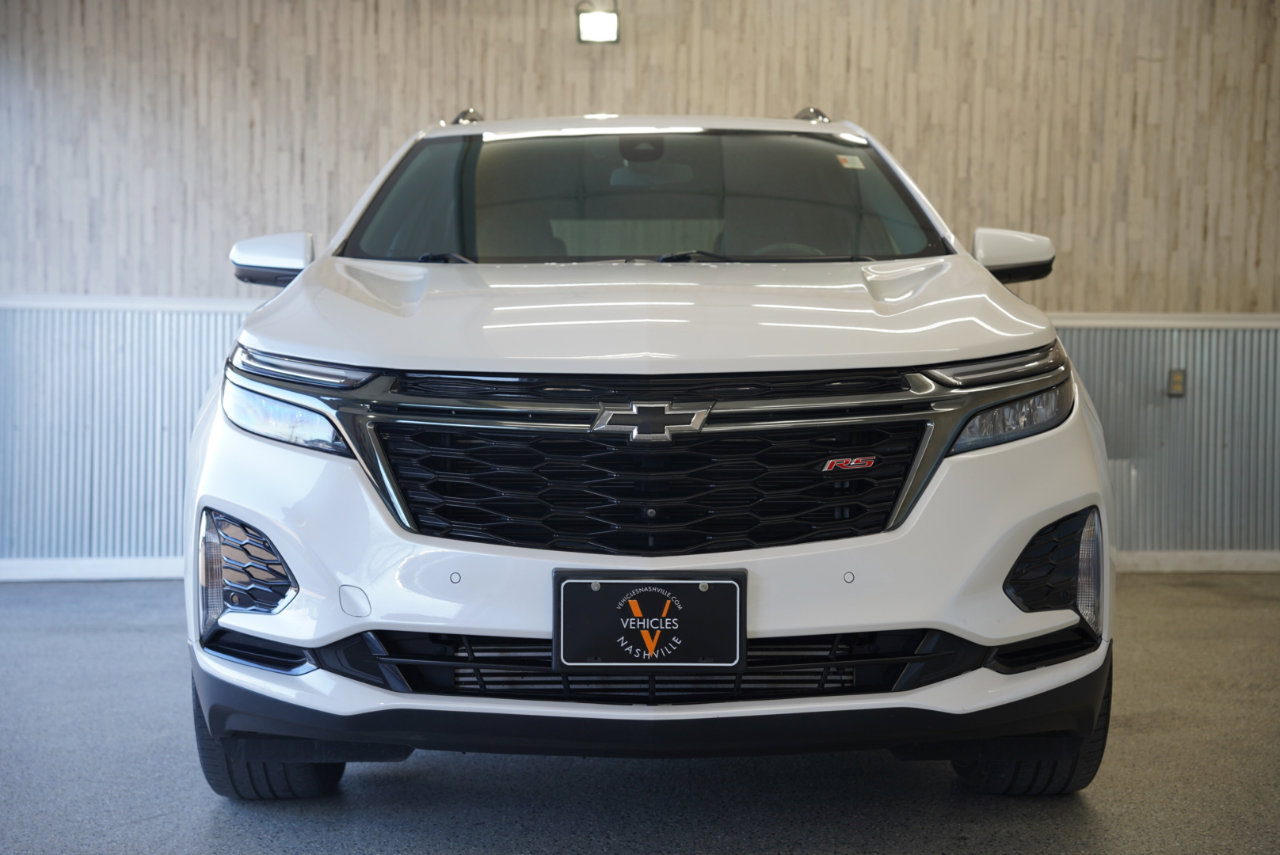 Used 2022 Chevrolet Equinox RS w/ RS Leather Package image 3