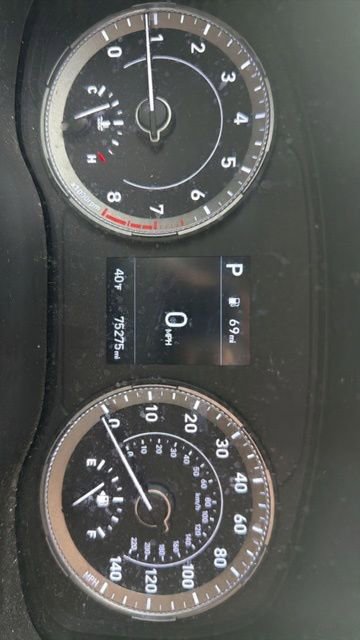 Used 2020 Hyundai Venue SE image 32