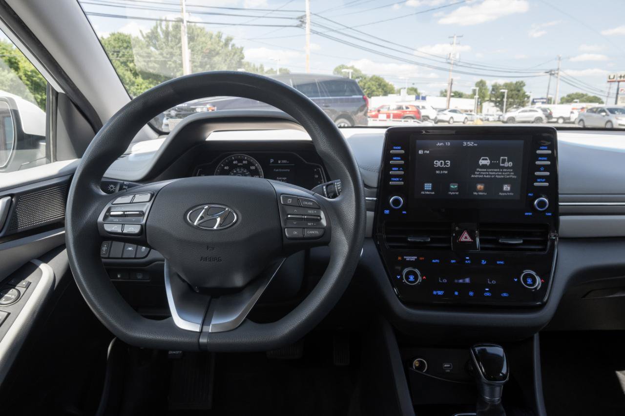 Used 2020 Hyundai Ioniq Blue FWD image 23