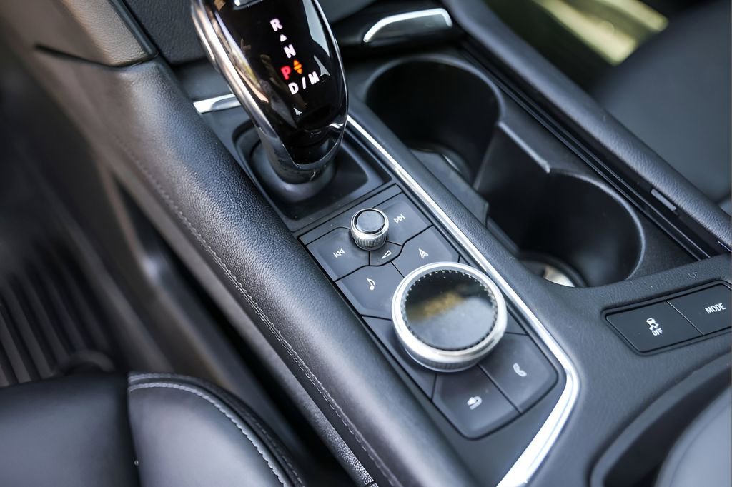 Certified 2023 Cadillac XT6 Sport w/ Technology Package image 21