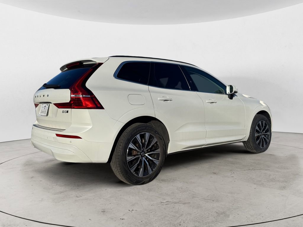 Certified 2023 Volvo XC60 B5 Core image 31