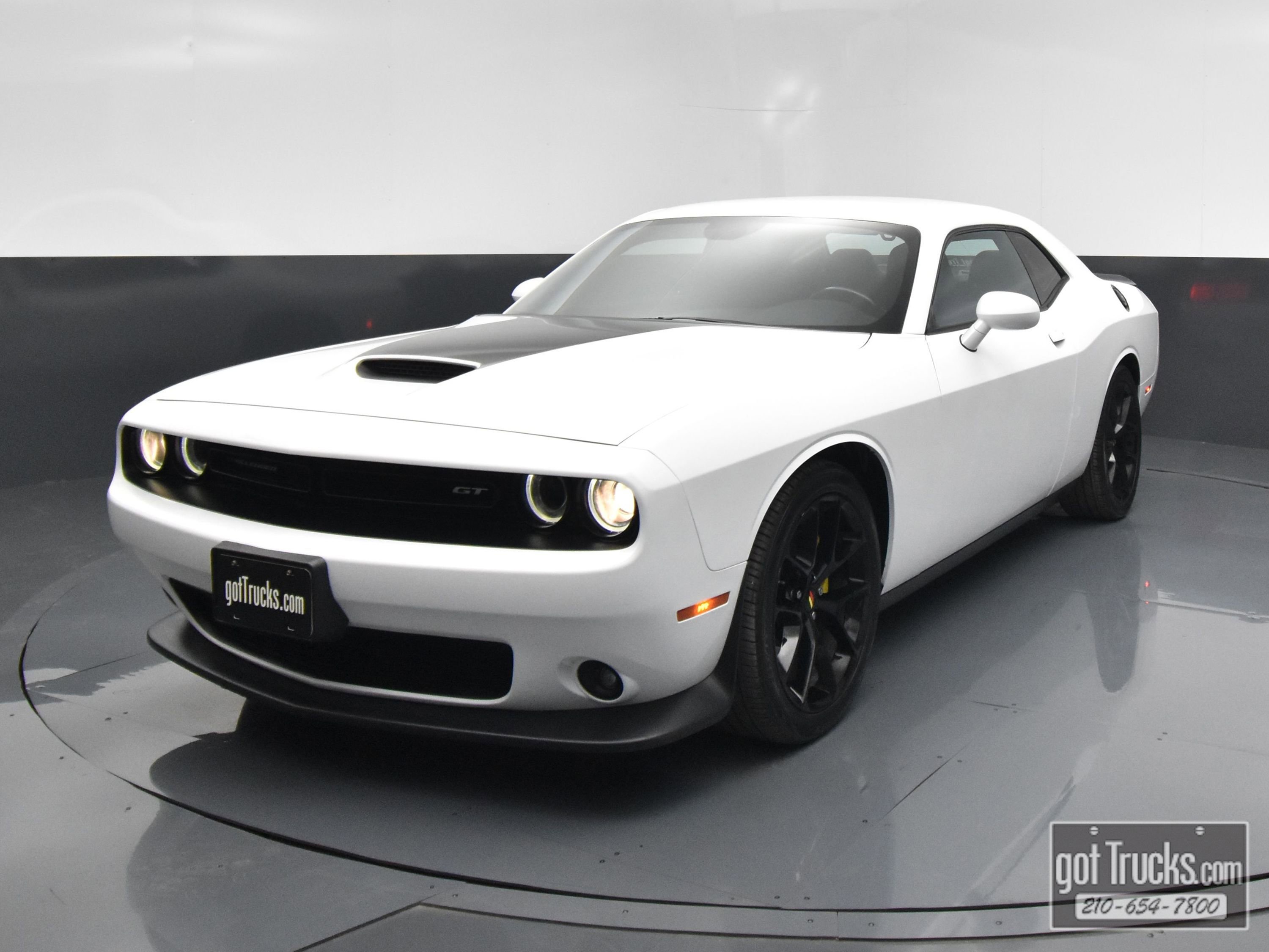 Used 2020 Dodge Challenger GT RWD image 46