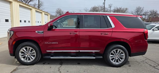 Used 2022 GMC Yukon SLT w/ Max Trailering Package image 4